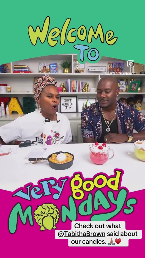 Load video: Tabitha Browns reviews our candles.